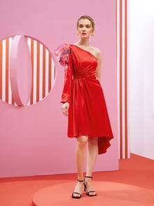 TWINKLE PATEL 單肩羊腿袖不對稱下擺緞面連衣裙 - 紅色 - 查看 4