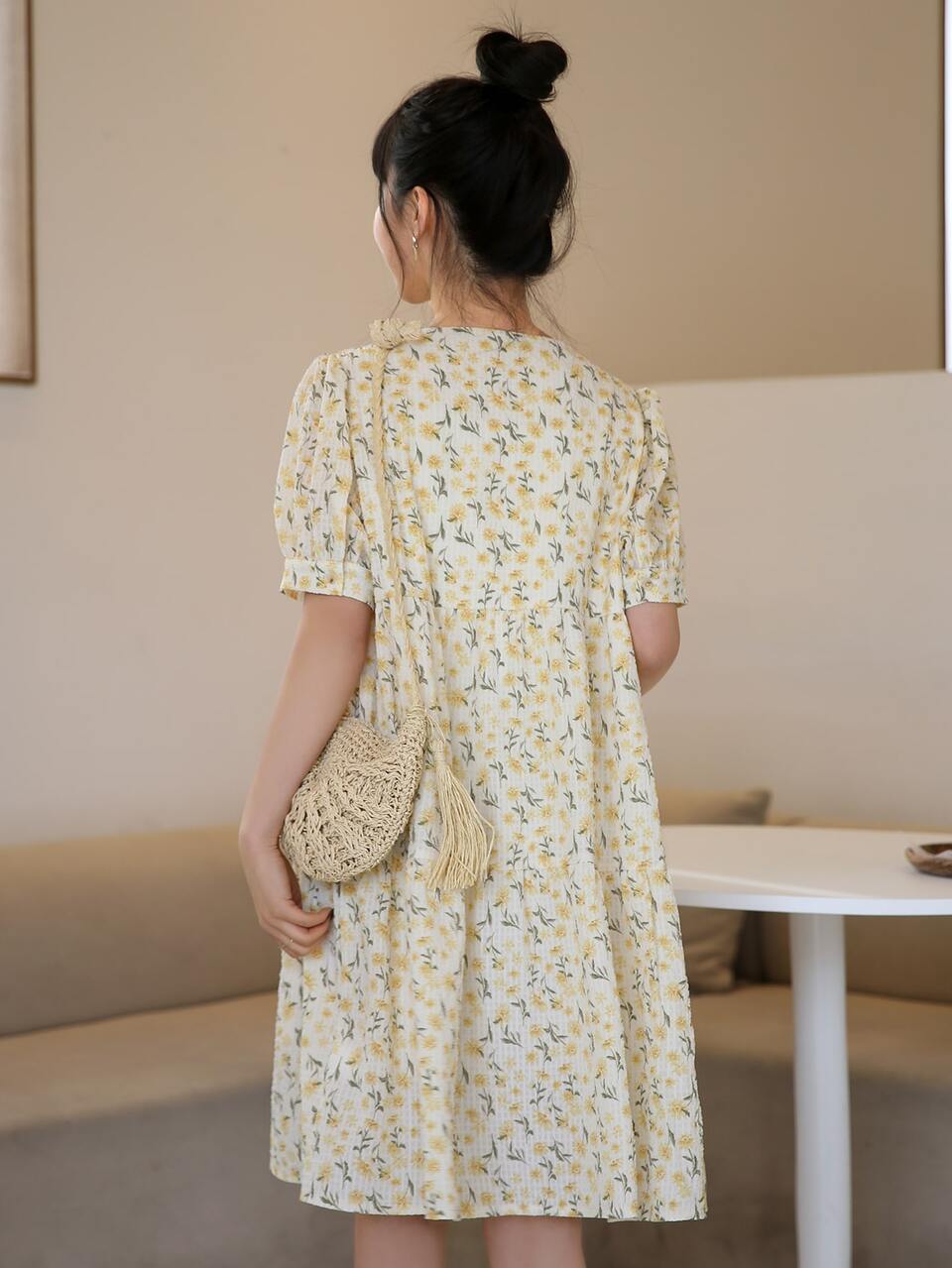 Ditsy Floral Print Tie Neck Dress