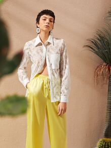 SHEIN 素色補丁貼口袋蕾絲襯衫 - 白色 - 查看 3