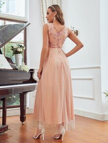 Contrast Sequin Mesh Overlay Sleeveless Bridesmaid Dress - Coral Pink - View 2