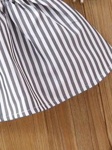 Baby Striped & Cartoon Graphic Bow Flutter Sleeve Dress - Black and White - View 4