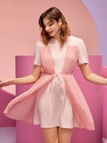 TSUN SHUIN 缺口領泡泡袖百褶邊繫腰帶洋裝 - 淺粉色 - 查看 1