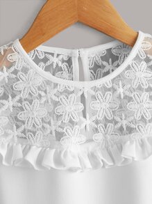 SHEIN 女孩花卉刺繡嵌入網紗荷葉袖襯衫 - 白色 - 查看 3