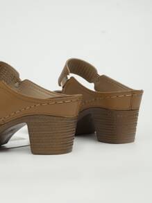 Minimalist Hollow Out Chunky Sandal Mules - Brown - View 4