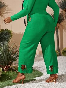 Slaydiva Plus O-ring Cut Out Wide Leg Trousers - Green - View 3