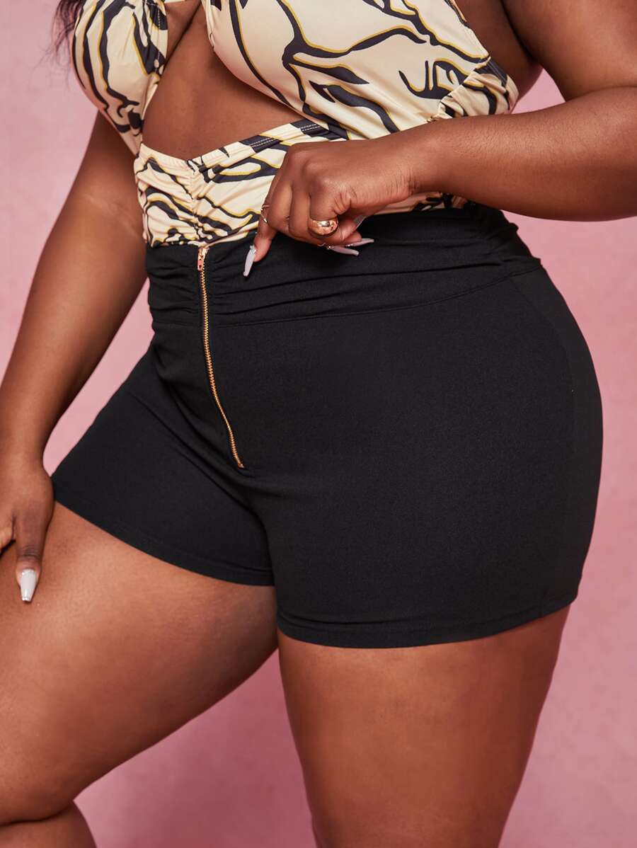 SHEIN SXY Quần Short kích thước lớn Xù Dây kéo màu trơn Giải trí - màu đen - Xem 1