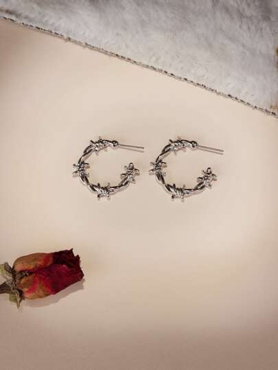 Goth Twist Design Stud Earrings