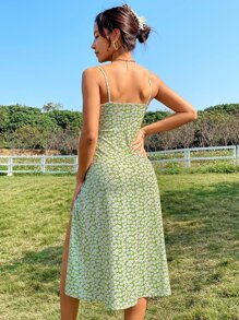 SHEIN Holidaya Ditsy Floral Ruched Bust Knot Front Split Thigh Cami Dress Vacation Dress - Green - View 2