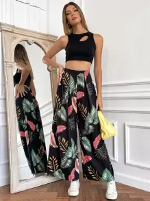 SHEIN Holidaya Cut Out Crop Tank Top & Tropical Print Wide Leg Pants - Multicolor - View 6