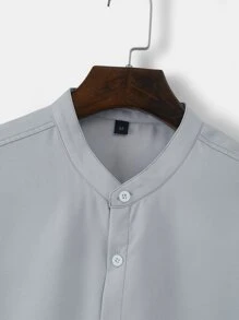 Manfinity Men Letter Patch Detail Shirt - Grey - View 5