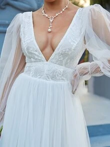 YISIKADO Embroidery Mesh Flounce Sleeve Backless Wedding Dress