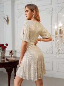 SHEIN Belle Váy sequin tay bồng khoét cổ chéo, váy dạ hội bán trang trọng thanh lịch, cho sinh nhật, khách dự tiệc cưới, tiệc tốt nghiệp, váy dự tiệc - Bạc - Xem 2