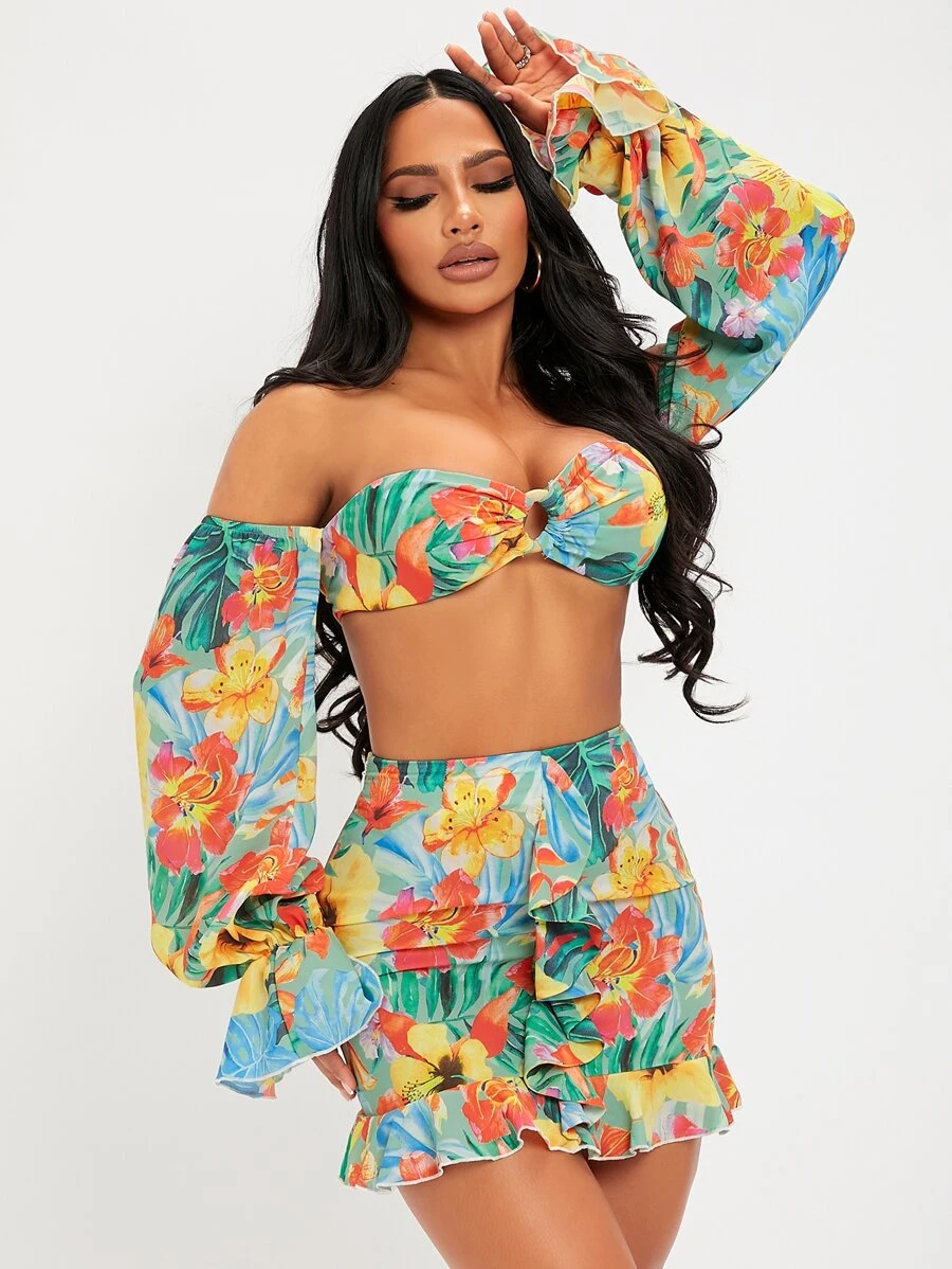 SHEIN SXY 印花O形環細節鐘形袖短款上衣和荷葉邊裙子套裝 - 彩色 - 查看 1