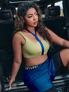 Plus Medium Support Easy to Wear Colourblock Sports Bra - Green - View 5