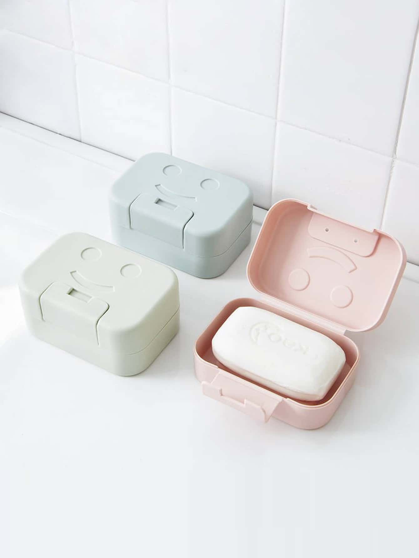 1pc Plastic Soap Dish With Lid, Cute Smiling Face Design Random Color