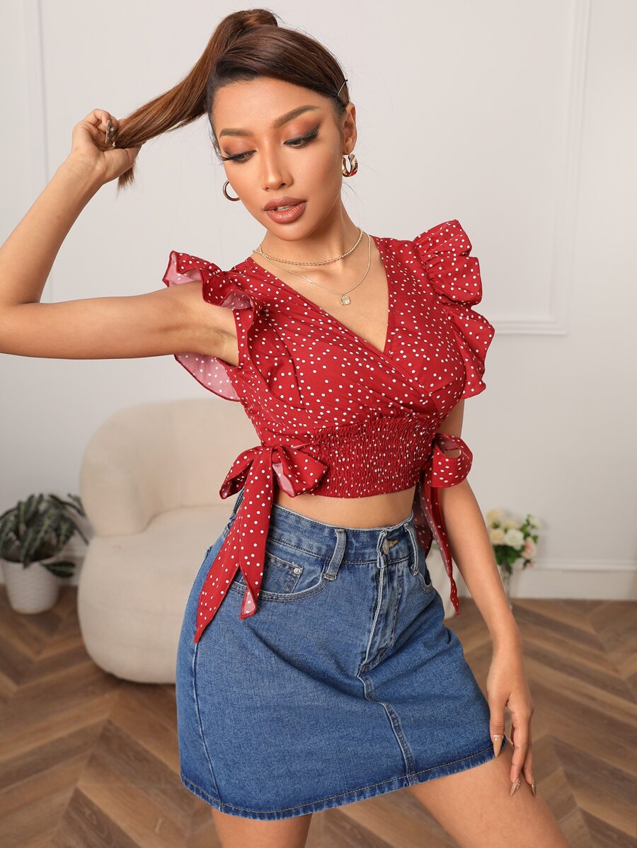 SHEIN PETITE 波點圖案荷葉邊打褶側打結短款襯衫 - 紅色 - 查看 1