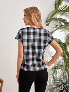 SHEIN 格紋前扭結蝙蝠袖襯衫 - 黑與白 - 查看 2