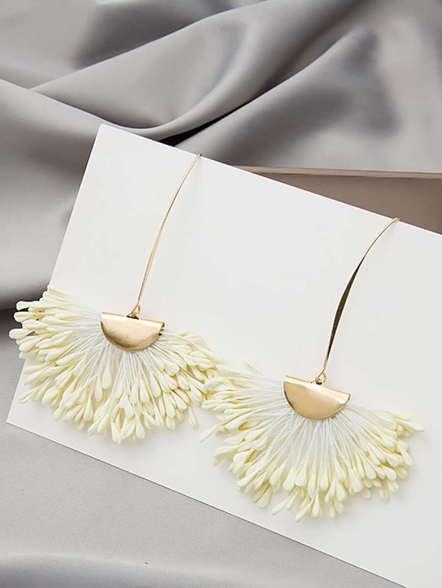 Bông tai thả tua - Màu be - Xem 1