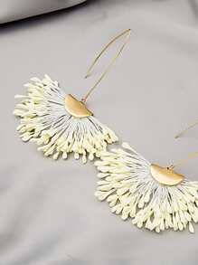 Bông tai thả tua - Màu be - Xem 4