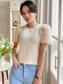 DAZY 泡泡袖素色毛茸茸上衣 - 米色 - 查看 7
