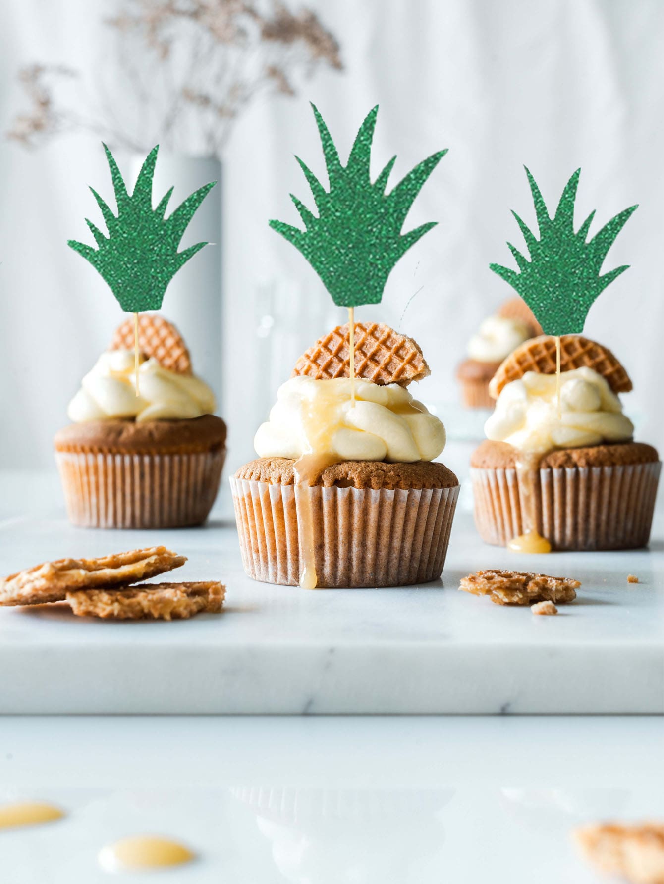 12入組樹葉形狀蛋糕裝飾 - 綠色 - 查看 1