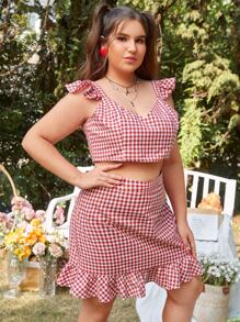 SHEIN VCAY 大碼格子圖案木耳褶皺邊短款上衣和荷葉邊裙子套裝 - 紅白色 - 查看 1