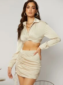 SHEIN 前扭結短款上衣和褶邊打結包臀半身裙套裝 - 杏色 - 查看 1