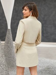 SHEIN de cuello pico Blazer corto & con botón Set falda - Beis - Ver 2