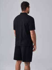 Manfinity 男士條紋印花POLO衫和短褲 - 黑色 - 查看 2