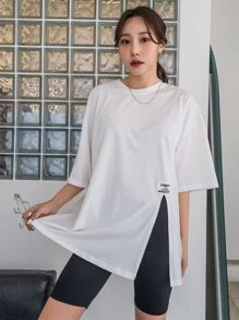 DAZY 標語貼布細節下擺開叉落肩T恤 - 白色 - 查看 6