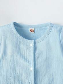 Baby Jumpsuit mit Knopf vorne, Absteppen