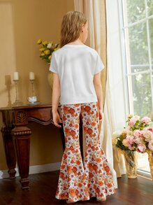 SHEIN 女孩標語圖案T恤和印花荷葉邊長褲套裝 - 彩色 - 查看 2