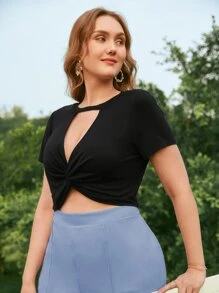 SHEIN Frenchy 大碼素色扭結細節短款T恤 - 黑色 - 查看 5