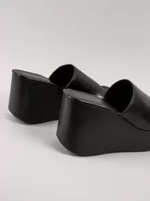 SHUZIA Y2K Inspired Slip On Chunky Flatform Sandals - Black - View 4
