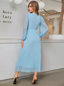 Modelyn Vestido largo de noche para mujer con cuello cruzado y bajo plisado - Celeste - Ver 2
