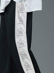 Manfinity Men Letter & Cartoon Graphic Contrast Side Seam Sweatpants - Black - View 3