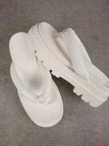 Round Toe Chunky Ridge Sole Thong Flip Flops - White - View 2