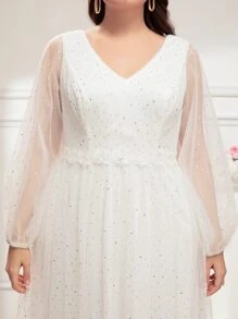 SHEIN Belle Plus Solid V-neck Appliques Mesh Wedding Dress - White - View 3
