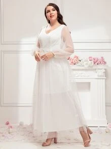 SHEIN Belle Plus Solid V-neck Appliques Mesh Wedding Dress - White - View 5
