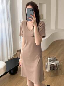 DAZY 羅紋針織V領T恤連衣裙 - 卡其色 - 查看 6