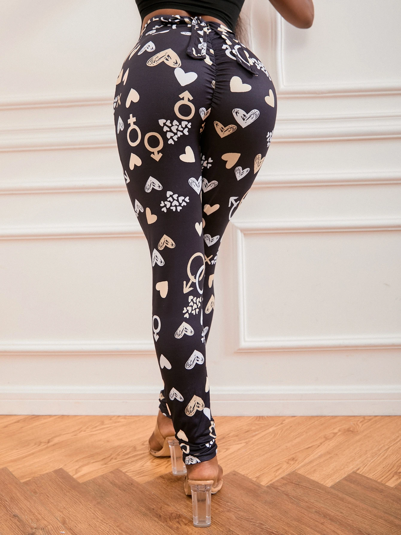 Leggings with heart on back Clearance