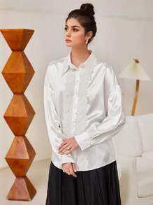 Modelyn 落肩袖蕾絲細節緞面襯衫 - 白色 - 查看 5