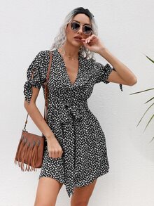 小碎花打結袖口繫腰帶連衣裙 - 黑與白 - 查看 3