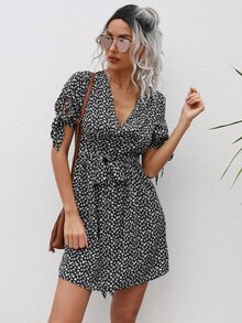 小碎花打結袖口繫腰帶連衣裙 - 黑與白 - 查看 6