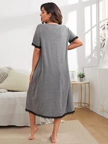 SHEIN Váy ngủ viền ren tương phản cổ chữ V cho mẹ - Xám - Xem 2