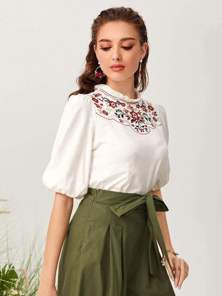 Seusyu Mock Neck Floral Embroidery Tee - White - View 1