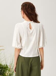 Seusyu Mock Neck Floral Embroidery Tee - White - View 3