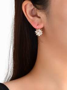 水鑽花朵裝飾耳環 - 玫瑰金 - 查看 2