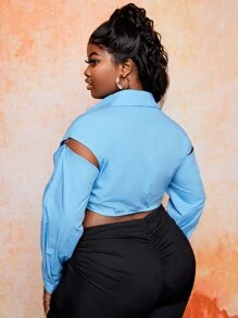 Slaydiva Plus Solid Tie Front Button Front Crop Blouse - Blue - View 2