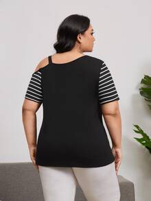 SHEIN Unity 大碼條紋印花不對稱領T恤 - 黑色 - 查看 2